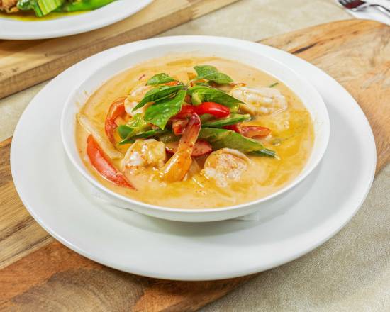 Order Red Curry food online from The King & I - Savannah store, Savannah on bringmethat.com