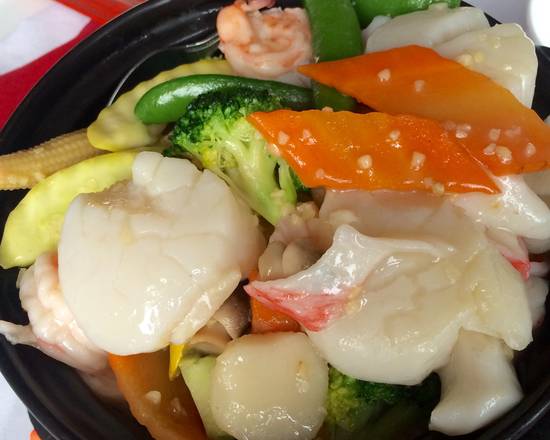 Order 57. Braised Tofu with Seafood food online from Mulan Asian Bistro store, Memphis on bringmethat.com