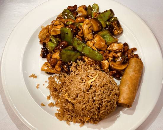 Order (L/C) Chicken With Cashew Nut food online from Qin Dynasty store, Houston on bringmethat.com