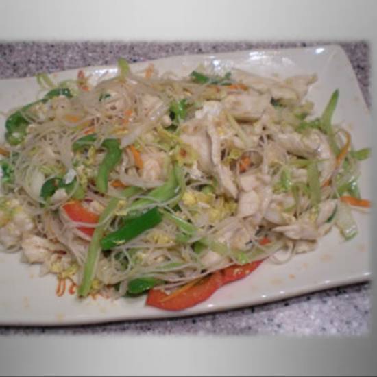 Order 37. Chicken Chow Mei Fun food online from Excel Chinese Restaurant store, South Chesterfield on bringmethat.com