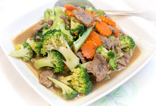 Order Broccoli food online from Thai Chili Cuisine store, Santa Clara on bringmethat.com