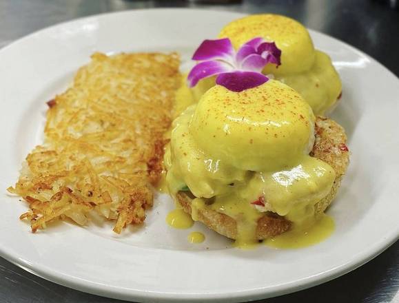 Order Crab Cake Benedict food online from Guieb Cafe store, Wahiawa on bringmethat.com