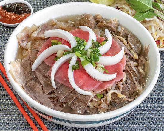 Order 7. Dac Biet Xe Lua (X-Large) food online from Pho Ty Ii store, Hayward on bringmethat.com