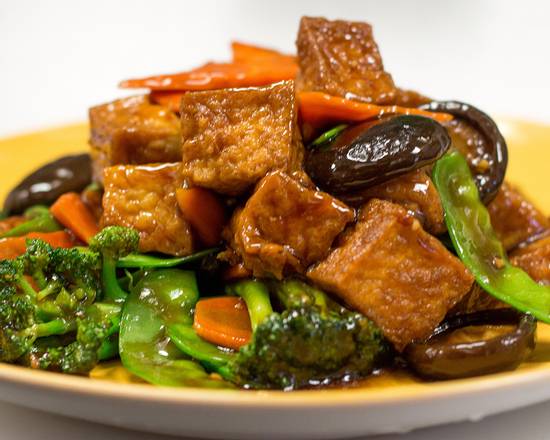 Order Fried Tofu with Brown Sauce food online from 101 Asian Kitchen store, Los Angeles on bringmethat.com