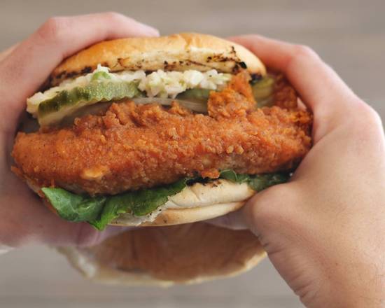Order Hot Mess Chicken Sandwich with One Side food online from Big Shake Hot Chicken & Fish store, Huntsville on bringmethat.com