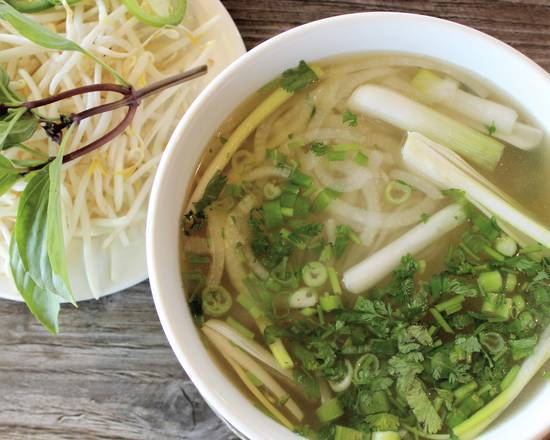 Order P6 Pho Khong Thit - No Meat food online from Pho Hue Oi store, Redondo Beach on bringmethat.com