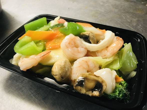 Order Seafood Delight food online from East Moon store, Lubbock on bringmethat.com