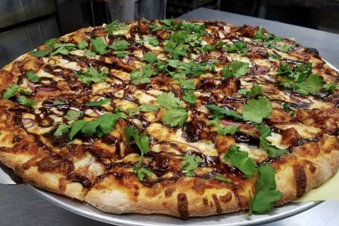 Order BBQ Chicken Pizza food online from Oro Bakery And Pizza store, Los Angeles on bringmethat.com