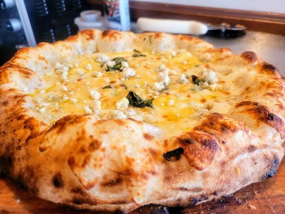 Order Quattro Formaggi food online from Mangia E Bevi store, Oceanside on bringmethat.com