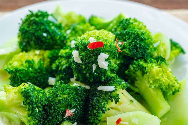 Order Sauteed Broccoli food online from Fussell Cake Company store, Lawrenceville on bringmethat.com
