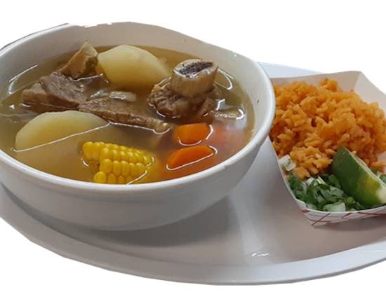 Order Beef Soup (Caldo de Res) (Grande/Large) food online from Gonzalo Taqueria Y Carnitas store, Lake Worth on bringmethat.com