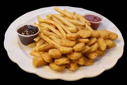 Order Chicken Nuggets - 14 PCs food online from Sharks Seafood & More store, Bowie on bringmethat.com