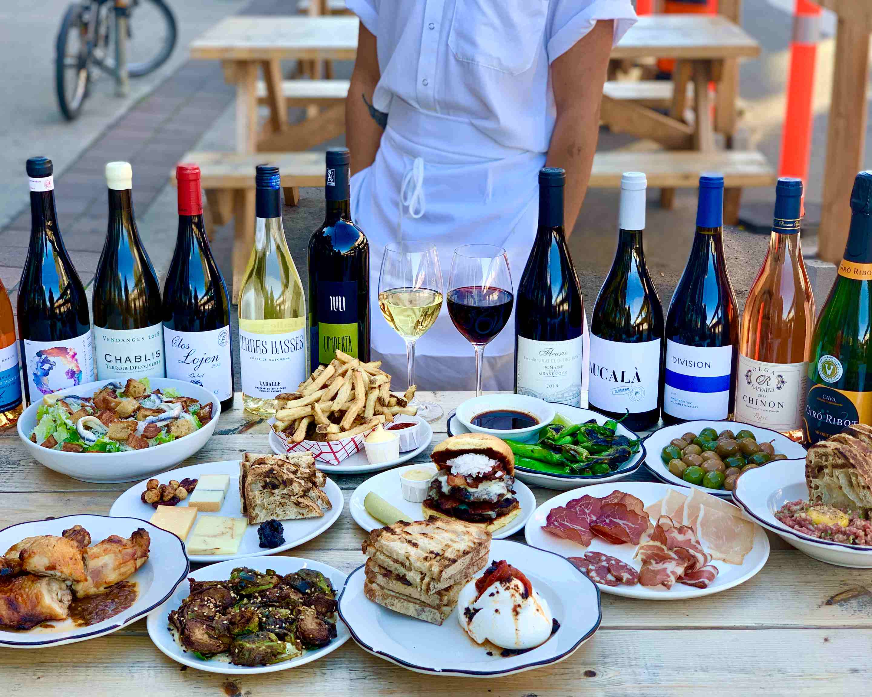 Order Paris Paris Delivery Online | Toronto | Menu & Prices | Uber Eats