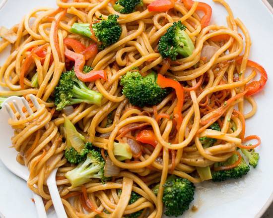 Order Vegetable Lo Mein food online from Royal Sushi Buffet store, Port Richey on bringmethat.com