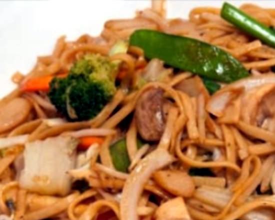 Order Vegetable Lo Mein food online from China Wok store, Boca Raton on bringmethat.com
