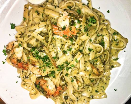 Order FETTUCCINE ALFREDO SHRIMP food online from NOA Cafe store, Miami on bringmethat.com