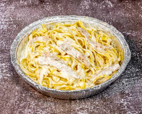 Order Fettuccine Alfredo food online from Pizza Roma store, Austin on bringmethat.com