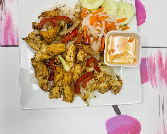 Order C10. Lemongrass Chicken and Tofu food online from Pho Binh Minh store, Maple Valley on bringmethat.com
