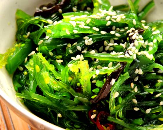 Order Seaweed Salad 海帶沙律 food online from Tastea 茶味 store, Newark on bringmethat.com