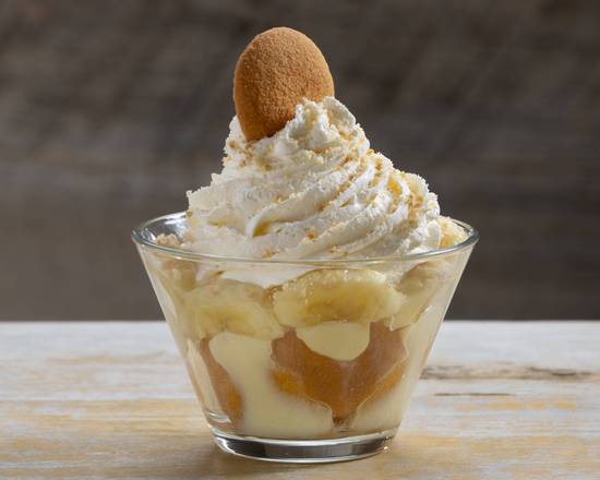 Order Banana Pudding Parfait food online from Fussell Cake Company store, Lawrenceville on bringmethat.com