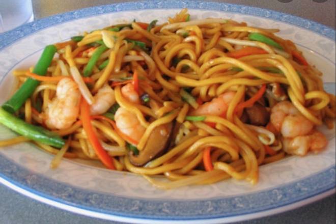 Order Shrimp Lo Mein food online from Red Apple Chinese Restaurant store, Harahan on bringmethat.com