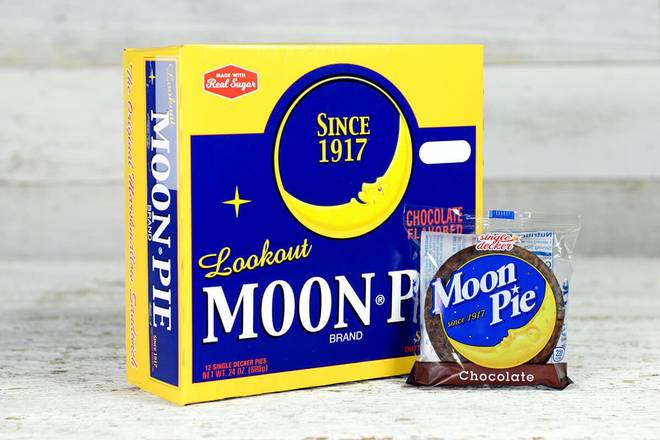 Order MoonPie, Chocolate, 2.75 oz, 12 Count Pack food online from Cracker Barrel Old Country Store store, Somerset on bringmethat.com