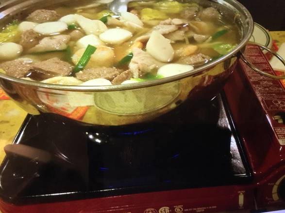 Order Combination Fire Pot (small) food online from Canton Chinese Restaurant store, Richardson on bringmethat.com