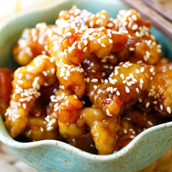Order S9. Sesame Chicken food online from Excel Chinese Restaurant store, South Chesterfield on bringmethat.com