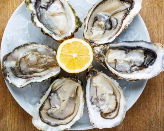 Order Oysters Blue Point Half Dozen food online from Parc Oasis store, New York on bringmethat.com