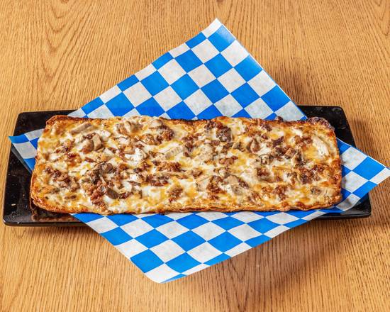 Order Chicken Bacon Ranch Flatbread food online from Replay Sports Pub And Arcade store, Beaverton on bringmethat.com