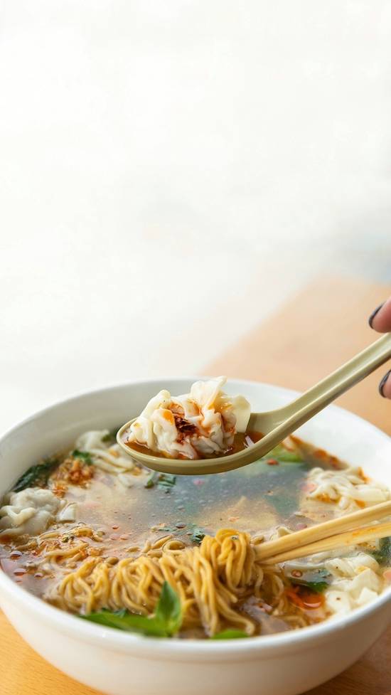 Order Wonton Noodle Soup food online from PhoNatic Vietnamese Restaurant store, Austin on bringmethat.com