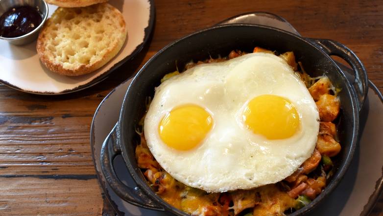 Order Ultimate Skillet food online from Egg Harbor Cafe store, Libertyville on bringmethat.com
