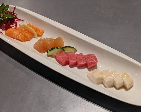 Order Sashimi Combo Platter Dinner food online from Jojo Sushi Bar & Restaurant store, Santa Rosa on bringmethat.com