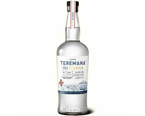 Order Teremana Blanco, 750mL tequila (40% ABV) food online from Woodbury Wine & Spirits store, ORLANDO on bringmethat.com