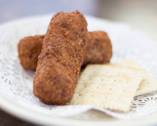 Order Croquettes food online from Cubavana Cafe Restaurant store, Cutler Bay on bringmethat.com