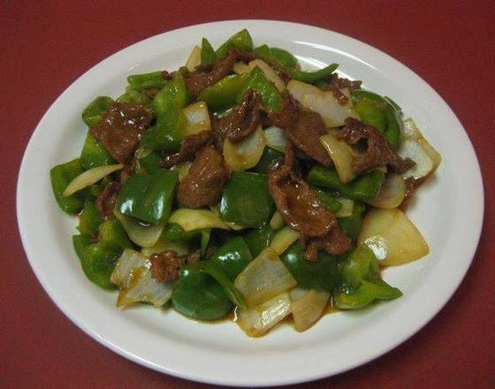 Order 50. Pepper Steak with Onion 青椒牛（大） food online from Great Wall Chinese Restaurant store, Haysville on bringmethat.com