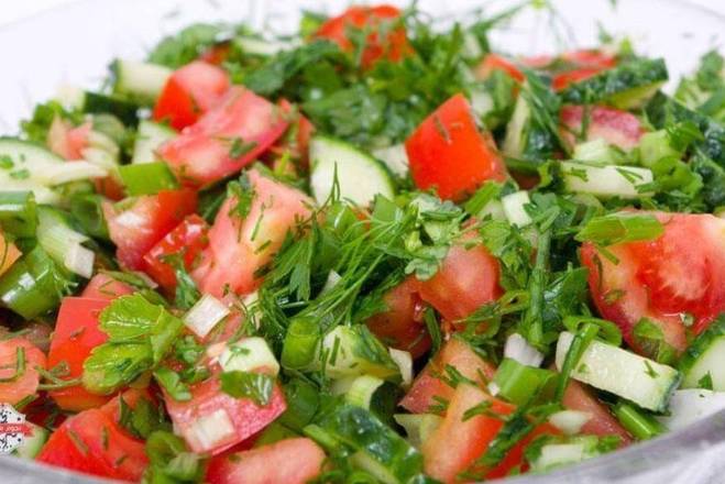 Order Small Side Salad food online from Mama Mia Italian Cuisine store, Knoxville on bringmethat.com