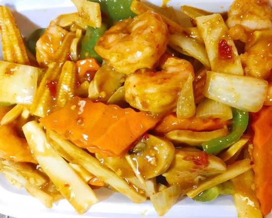 Order Curry Shrimp w. Onion food online from New Golden House store, Philadelphia on bringmethat.com