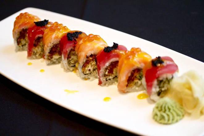 Order Crunchy Roll food online from Douzo store, Boston on bringmethat.com