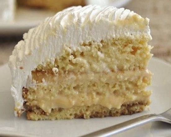 Order 3 Leches (pastel) food online from Chihua Restaurant & Bar store, El Paso on bringmethat.com