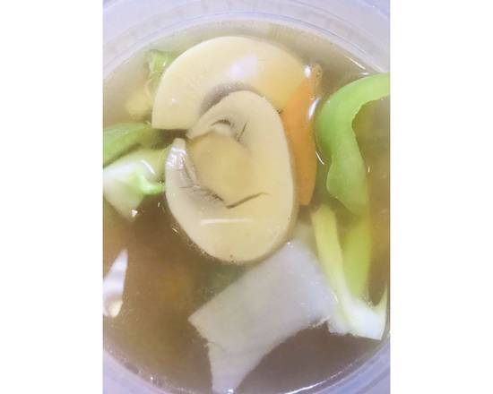 Order Vegetable Soup food online from New Golden House store, Philadelphia on bringmethat.com