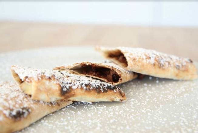 Order Nutella & Banana Calzone food online from Mister O1 store, Naples on bringmethat.com