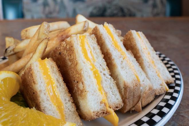 Order Cubs Grilled Cheese Sandwich food online from Black Bear Diner store, Rohnert Park on bringmethat.com