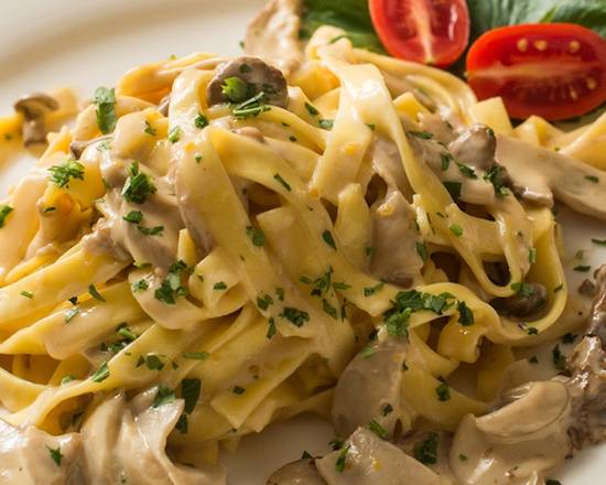 Order Linguine Porcini food online from Spaghetto store, Davie on bringmethat.com