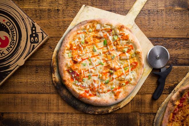 Order Buffalo Soldier (White Sauce) food online from The Rock Wood Fired Pizza store, Tacoma on bringmethat.com