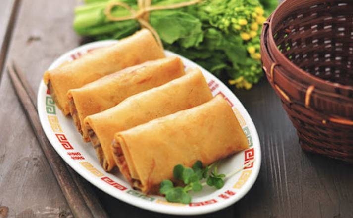 Order 102. Spring Roll 春卷 food online from Mandarin House store, Portland on bringmethat.com