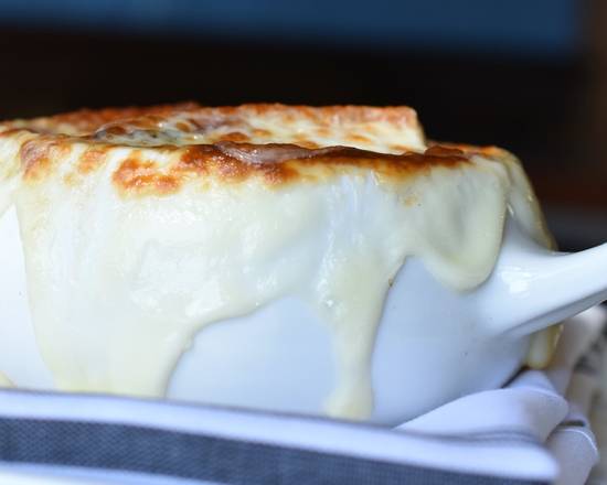 Order French Onion Soup food online from Post Office Cafe store, Babylon on bringmethat.com