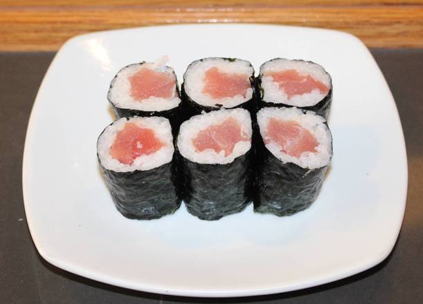 Order Tuna Roll(6 pcs) food online from Sushi King store, Santa Monica on bringmethat.com