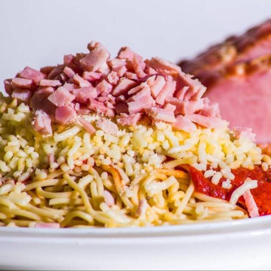 Order Spaghetti de Jamon food online from La Cubanita Pizzeria Corp store, Hialeah Gardens on bringmethat.com