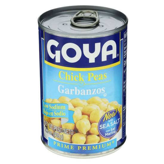 Order Goya Low Sodium Chick Peas 15.5oz food online from Everyday Needs by Gopuff store, Tampa on bringmethat.com